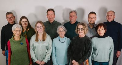 Kandidierende zur Kommunalwahl 2026. Obere Reihe von links nach rechts: Axel Bänsch, Karin Krüger, Rainer Pfeffermann, Carsten Sieberg, Hans Müller, Gerhard Hesse. Untere Reihe von links nach rechts: Olivia Maschke, Nelly Reuter, Dr. Barbara Weller, Silke Backhaus, Andrea Grimmell-Hesse.